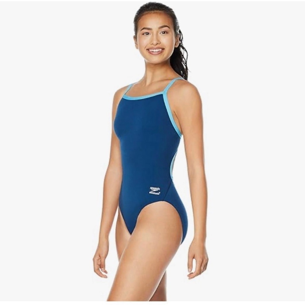 Speedo Women's Swimsuit One Piece Endurance+ Flyback Solid Adult
